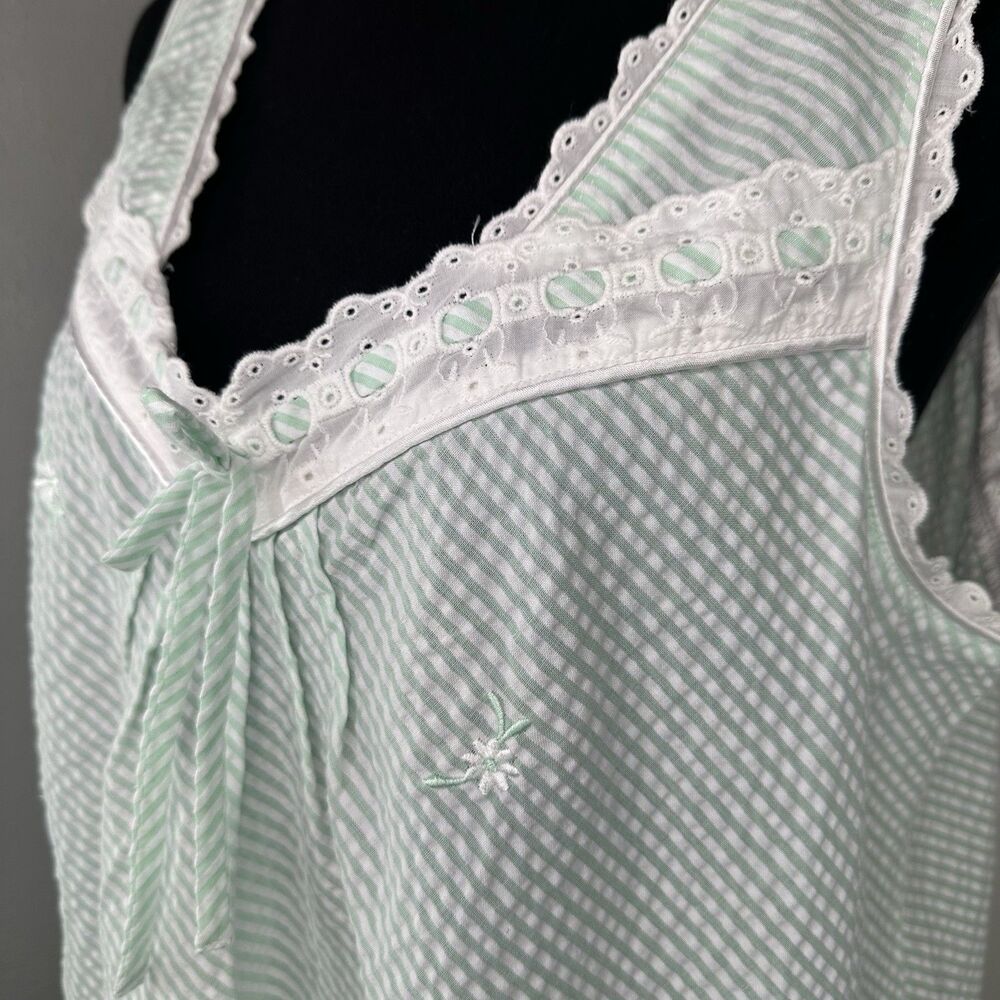 Miss Elaine Seersucker Nightgown Sz XL Striped Floral Embroidery Cottage Grandma - Picture 4 of 12